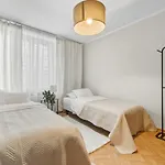 Cozy 2br Oldtown Rooftop Views * Tallinn